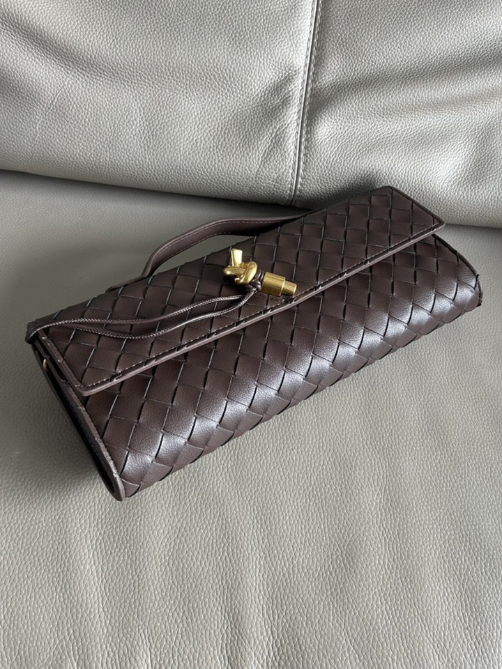 Zanna - Woven Clutch Bag