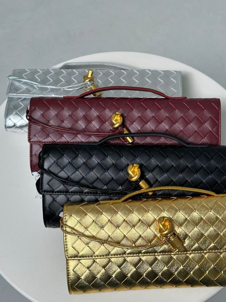Zanna - Woven Clutch Bag