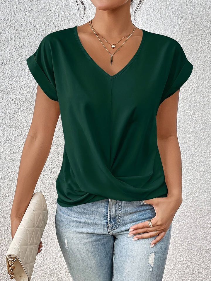 Lucy | Casual Neckline T-shirt