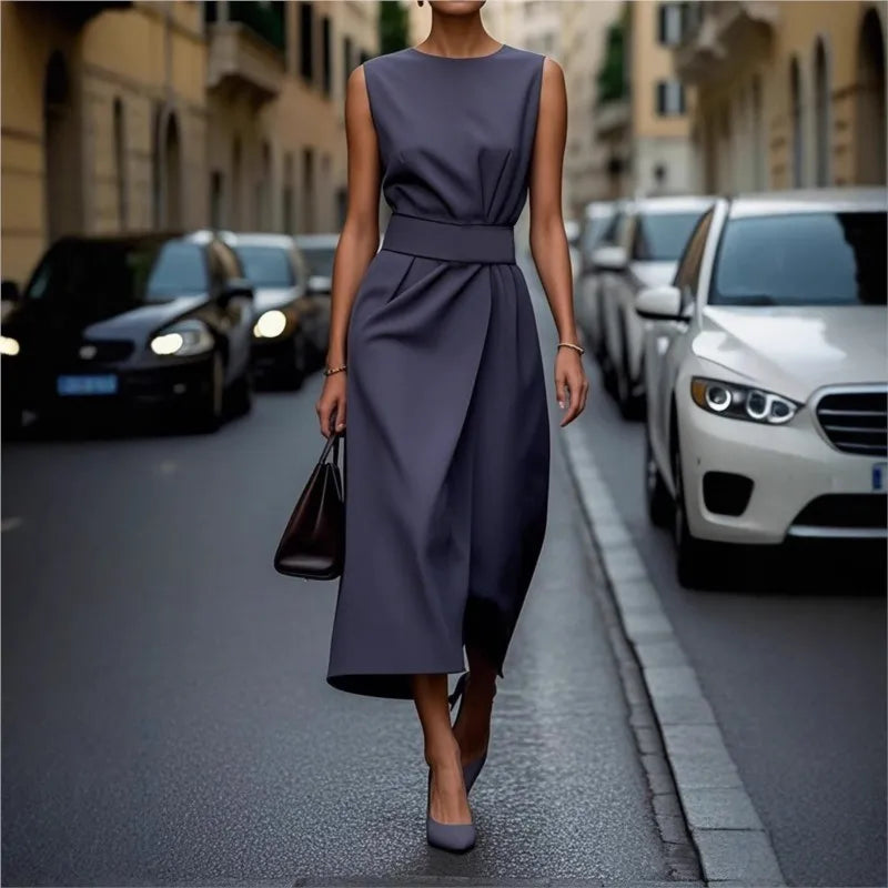 Clara | Elegant Round Neck Dress