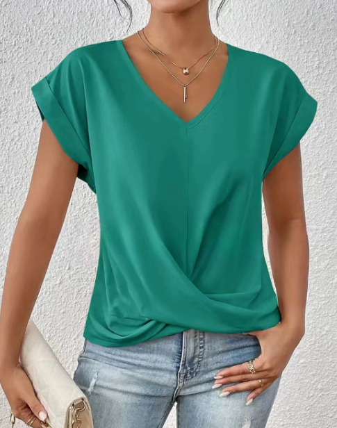 Lucy | Casual Neckline T-shirt